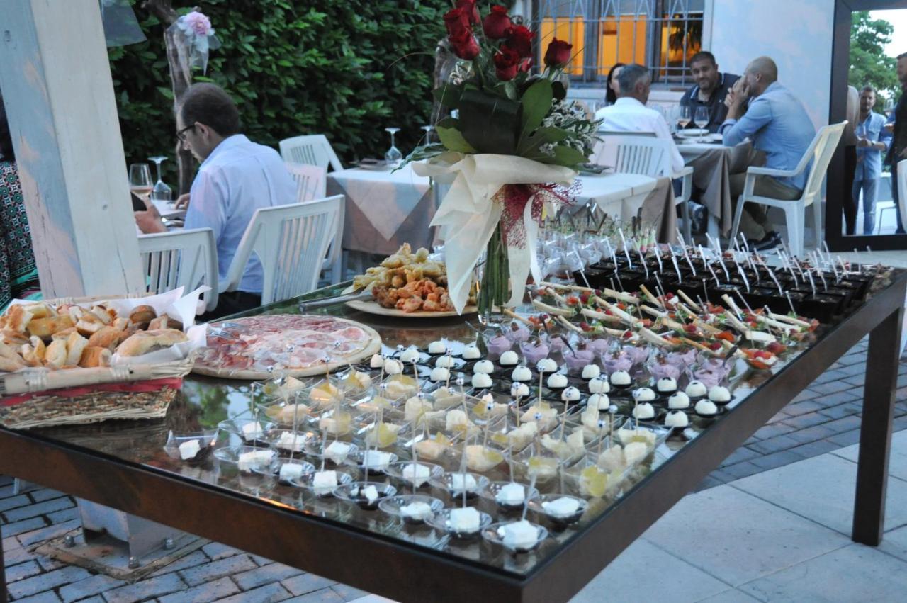Locanda Divinis Cerea Buitenkant foto